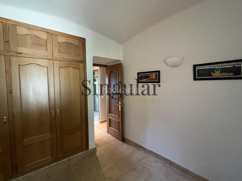 Foto 298c7dfd-b46f-43dc-bee9-599b1ab2935e. Casa  adosada esquinera con jardín, piscina y vistas panorámicas al mar en sa riera en Begur
