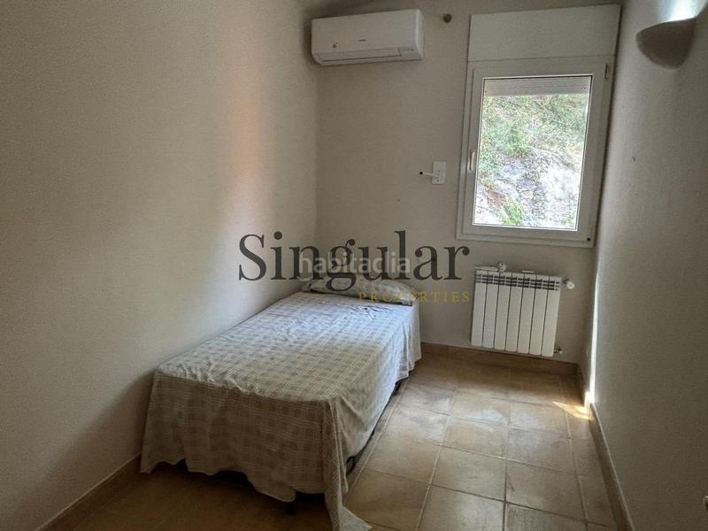 Foto 90af8011-faea-42c8-a2f3-d7160cbfa9dd. Casa  adosada esquinera con jardín, piscina y vistas panorámicas al mar en sa riera en Begur