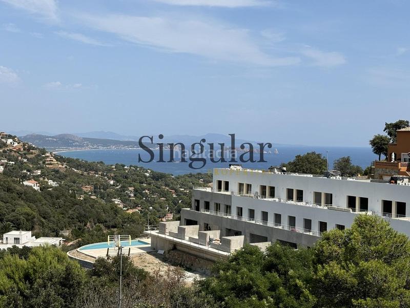 Foto fc9df124-0037-4ede-ac3a-025535b293f6. Casa  adosada esquinera con jardín, piscina y vistas panorámicas al mar en sa riera en Begur
