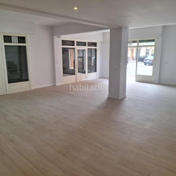 Foto 5bcbe8b7-4c7a-4229-8ed3-083ebb1cb2e9. Locale commerciale in Manlleu