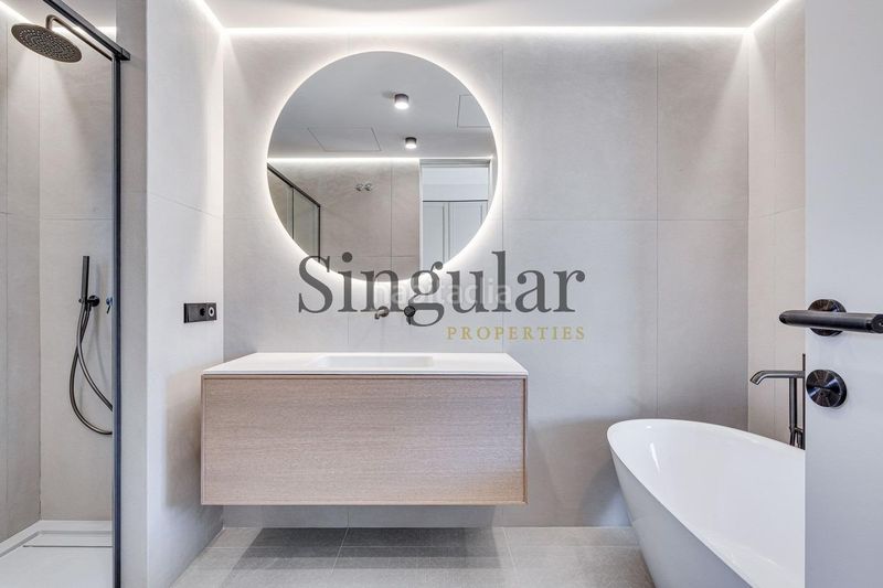 Foto 3f66fe6c-9eb7-4249-8a2a-8f219c671f1d. Pis amb calefacció a Sant Gervasi - Galvany Barcelona
