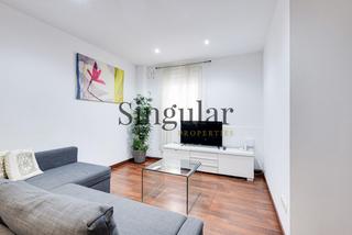 Casa a Sants-Badal. Exclusiva casa dplex reformada situada en santsbadal