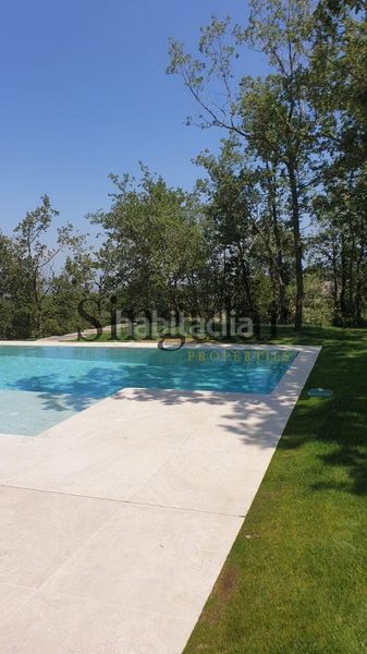 Foto 6014df00-de47-4e5f-a6ab-f7595ccb3018. Casa amb aparcament a Taradell