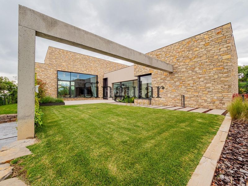 Foto 86bb95b2-7874-41f8-aebc-5759a85cc673. Casa amb aparcament a Taradell