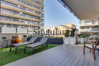 Pis  Passeig marítim. Piso en primera línea de mar con terraza y vistas