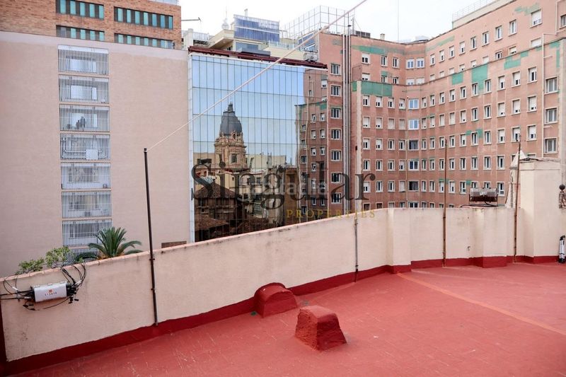 Foto d12b3e28-7481-4843-85bc-daa2a311e495. Pis a Gòtic Barcelona