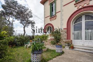 Maison  Calle camí de vallvidrera al tibidabo. Villa modernista de principios del siglo xx