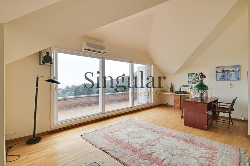 Foto 5792ad98-53b7-4bf0-9f58-925bd21e19ff. Chalet villa de lujo en Rocaferrera Sant Andreu de Llavaneres