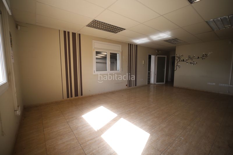 Foto c6e2cca6-1609-48b2-ab51-051eaebc3496. Industrial building in Manlleu