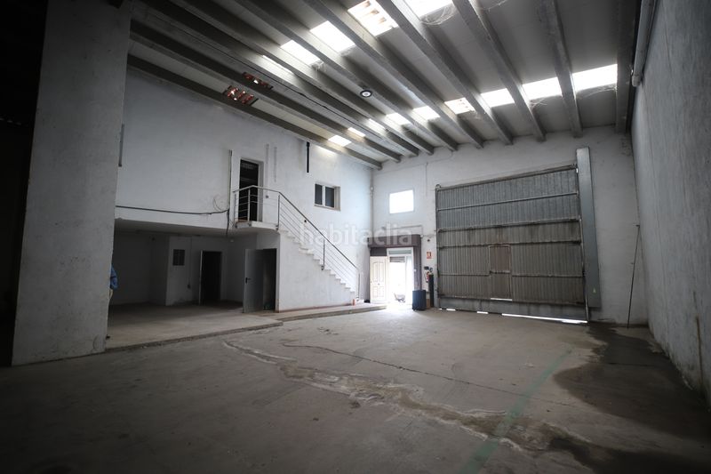 Foto d31fcedf-b7f0-412d-97fb-1882a7e3c273. Industrial building in Manlleu