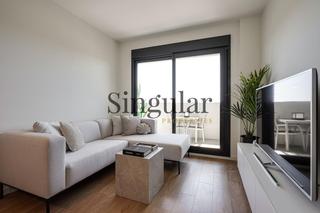 Penthouse in La Catalana. Ático con vistas al mar y terraza perimetral