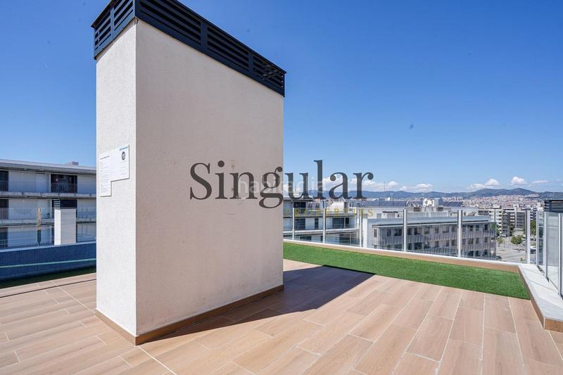 Foto 50f105bf-3142-42a4-bc9b-77d5e8adbfc6. Attico con riscaldamento parcheggio piscina in La Catalana Sant Adrià de Besòs