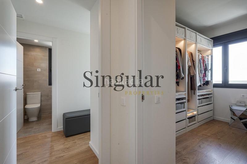 Foto bc55dfa1-0df1-4812-9c7f-122e40fb748b. Attico con riscaldamento parcheggio piscina in La Catalana Sant Adrià de Besòs