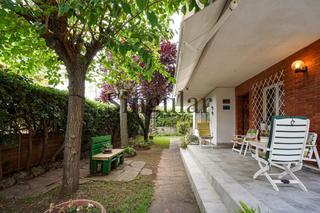 Casa a Centre. Chalet independiente en el barrio de les lluminetes