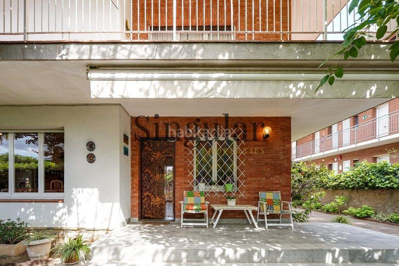 Foto 6eba0b0e-eeb3-439d-bdca-8c81767eca58. Casa amb aparcament a Centre Castelldefels