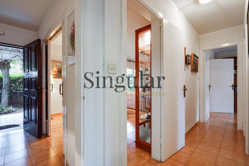 Foto 8603e333-b294-4388-89b2-d42c475abde0. Casa amb aparcament a Centre Castelldefels