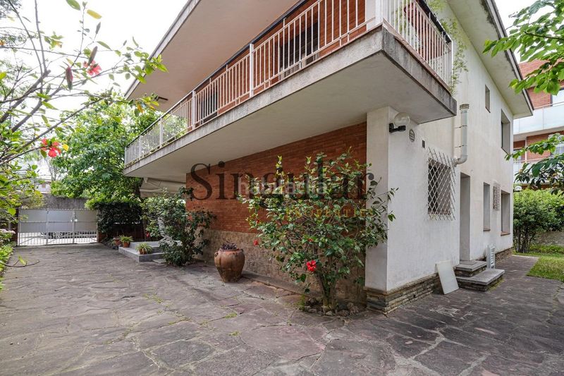 Foto aa15fe9a-f648-4dac-b377-2a165f3a6c6b. Casa amb aparcament a Lluminetes Castelldefels