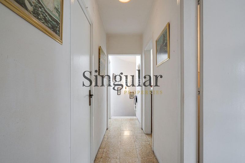 Foto d070fe57-0c39-4aa8-8e58-bf8c0ebd5115. Casa amb aparcament a Lluminetes Castelldefels