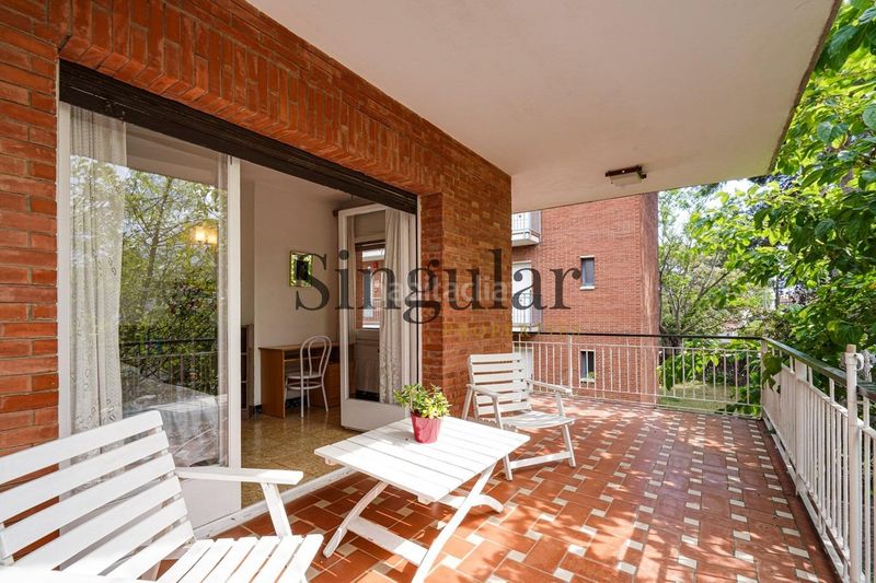 Foto ee82b4cc-7c9e-4d71-aabe-101e0e46dd3b. Casa amb aparcament a Lluminetes Castelldefels