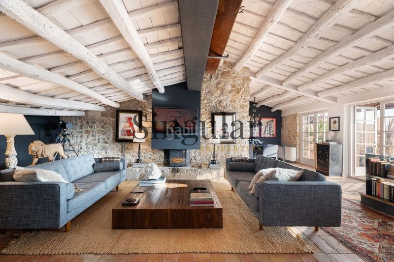 Foto 5c5c4101-92e2-4230-b0d9-84556c68559f. Masia amb piscina a Corçà