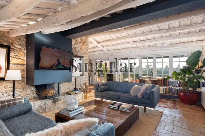 Foto 852689be-a34e-430b-ac9e-d057a940f03c. Masia amb piscina a Corçà