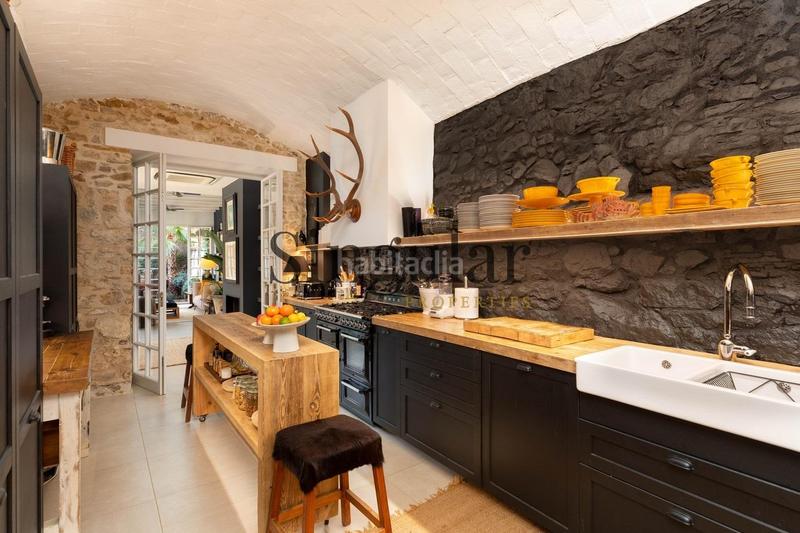 Foto b758ef28-b33b-4f5e-a1bb-e82bf67d5006. Casale con riscaldamento piscina in Corçà