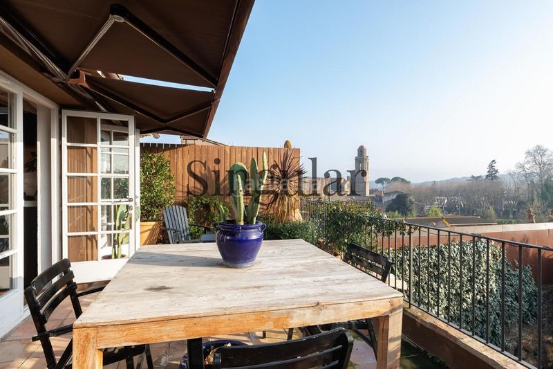 Foto bbc6539c-a274-439b-bb1e-64fb17ee8c87. Masia amb piscina a Corçà