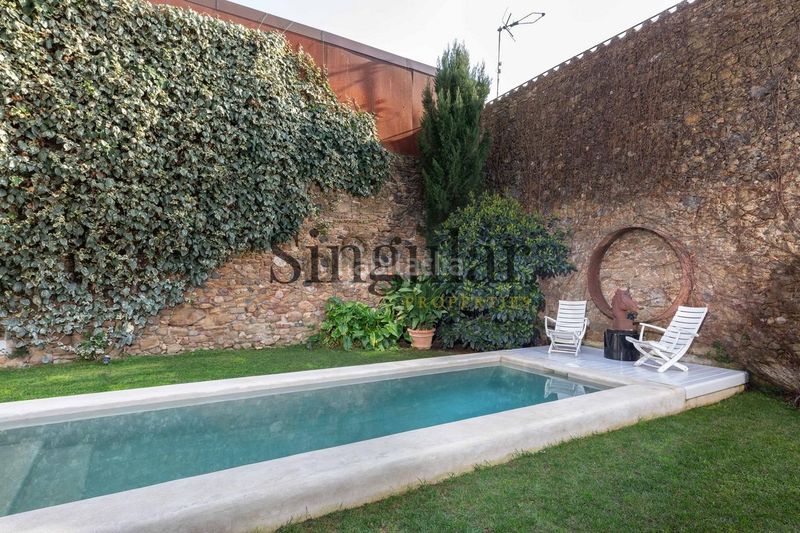 Foto cc76d7fd-c15e-442b-8529-5eec73c2b2b8. Masia amb calefacció piscina a Corçà