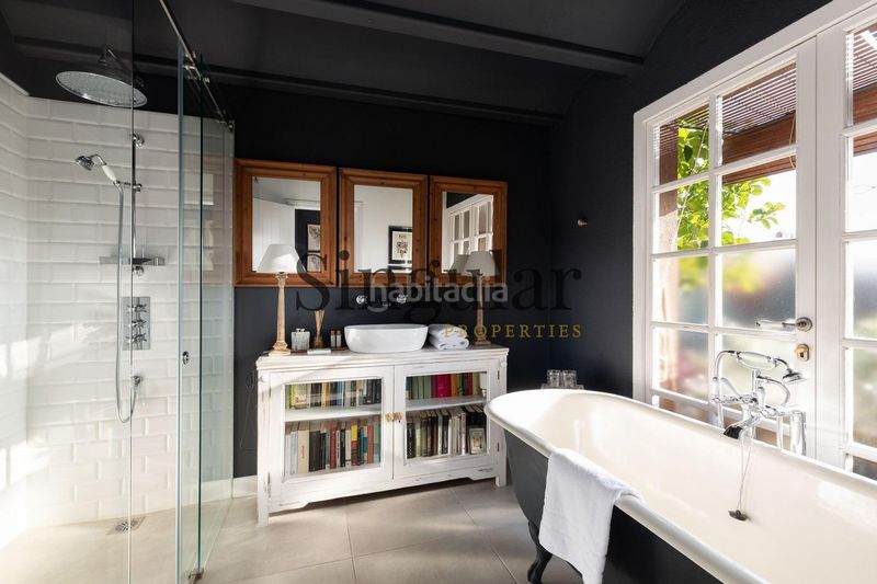 Foto cca45213-2c3a-4f4b-8d24-2e8ba247dd2b. Masia amb piscina a Corçà