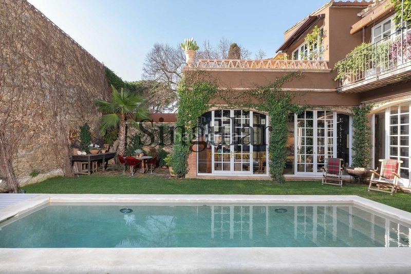 Foto e0b9e36f-44e3-4e50-8663-85a444e68aa9. Masia amb piscina a Corçà