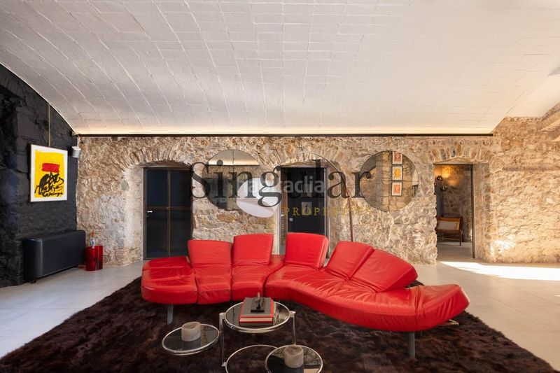 Foto e972a3a6-1220-445c-af41-c69174471853. Masia amb calefacció piscina a Corçà