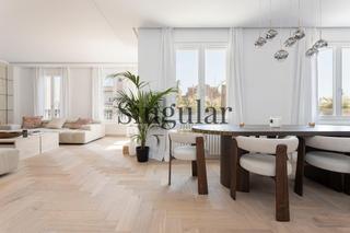 Ático  Calle de la diputació. Exclusivo ático de diseño en finca regia del eixample