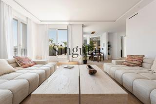 Attico  Calle de la diputació. Exclusivo ático de diseño en finca regia del eixample