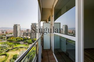 Piso  Passeig taulat. Piso con vistas panorámicas al mar y a barcelona en un 14