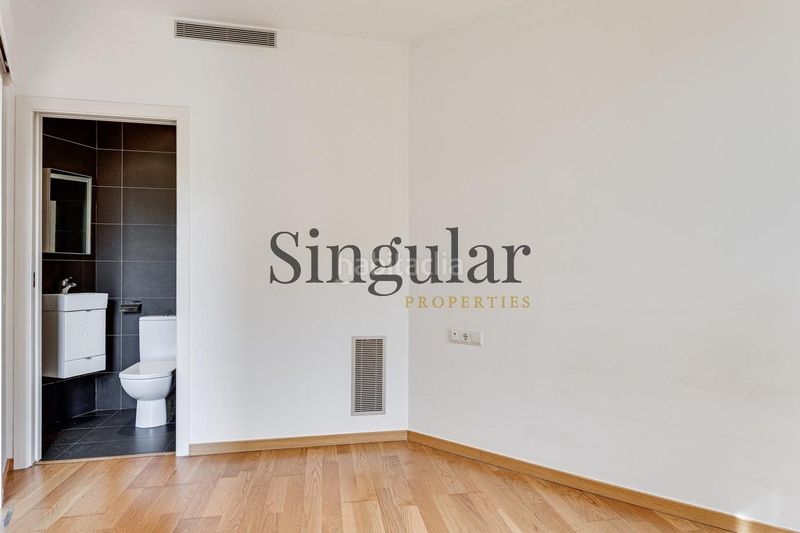 Foto 1d7110c7-401a-4eee-b8d3-35a93c0c6a84. Etagenwohnung mit heizung in L´Antiga Esquerra de l´Eixample Barcelona