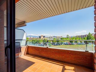Flat  D’en perot rocaguinarda. Pis de venda a la zona universitària de vic