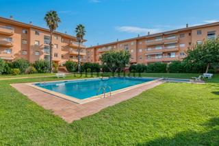 Ático en Pals. Ático único en primera línea de mar con licencia turística.