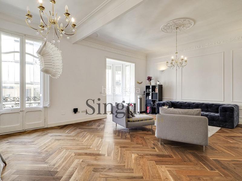 Foto 0f2c3af3-3c25-475a-8ead-e6b1a612b7b0. Alquiler piso elegante vivienda en calle muntaner en Barcelona