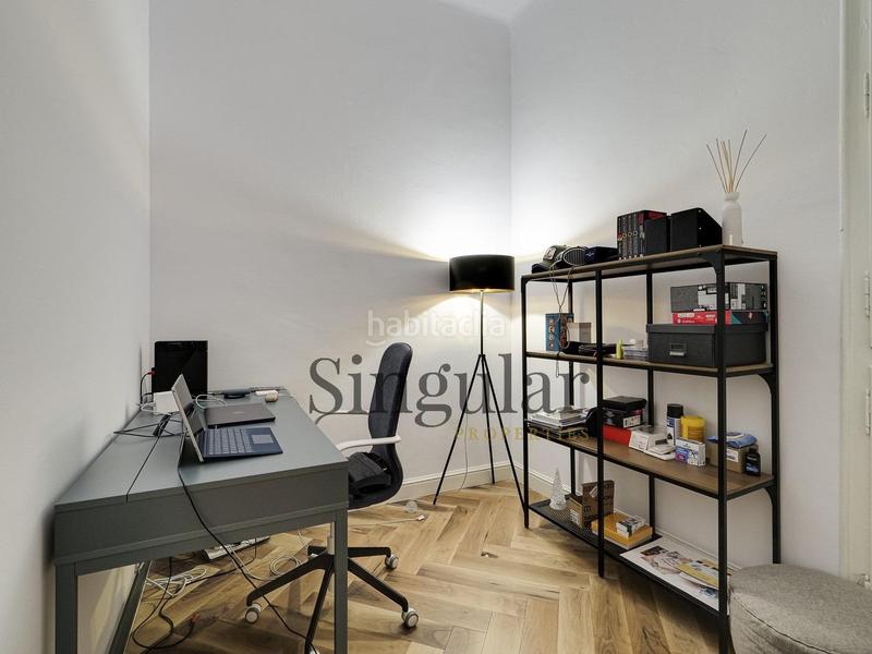 Foto b364d3c0-b168-4af7-a03d-a32f7a76a269. Alquiler piso elegante vivienda en calle muntaner en Barcelona