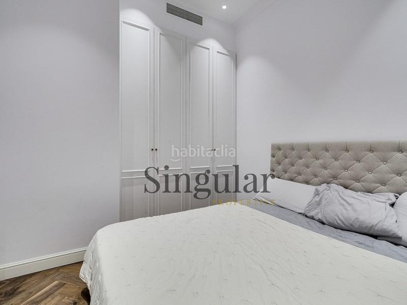 Foto c17ec137-c46a-46a0-a4cd-29593b817d93. Alquiler piso elegante vivienda en calle muntaner en Barcelona