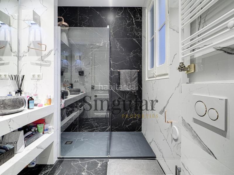 Foto c63d17ca-22f6-4b8f-9bd0-57af27b344fe. Alquiler piso elegante vivienda en calle muntaner en Barcelona
