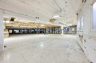 Local commercial  Carrer carrer de mejía lequerica, 24. Gran local oficinas con parking zona maternitat en les corts