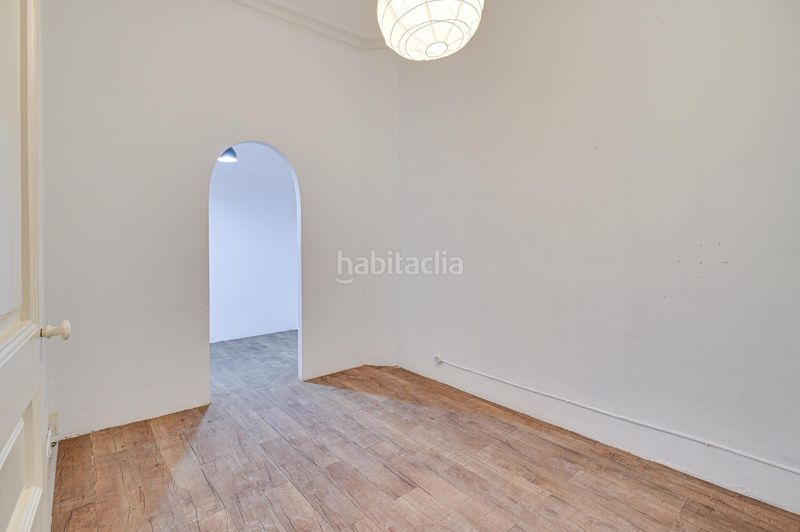 Foto 75977def-ace4-4a9e-8a91-95fe25b0e539. Pis a Dreta de l´Eixample Barcelona