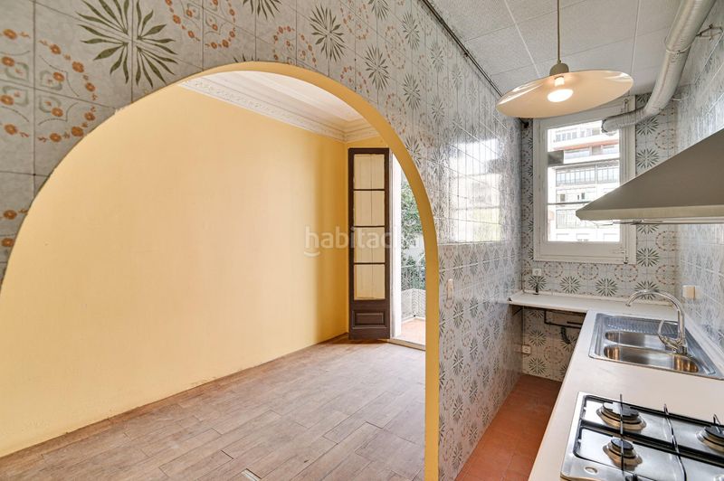 Foto bcc1ca84-1046-4c03-8c77-613d14c2a7c2. Pis a Dreta de l´Eixample Barcelona