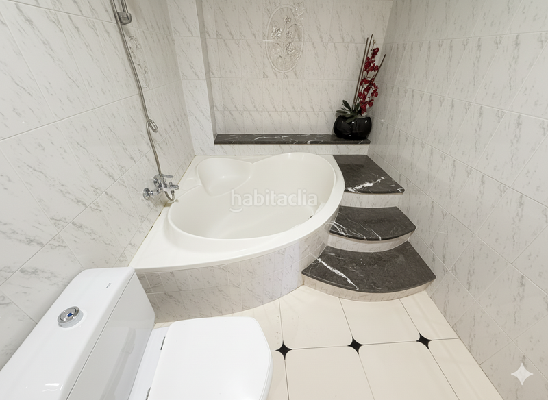 Foto 88e4fb44-e714-4187-989f-a23f14f82a78. Pis amb calefacció aparcament a Santa Eugènia de Berga