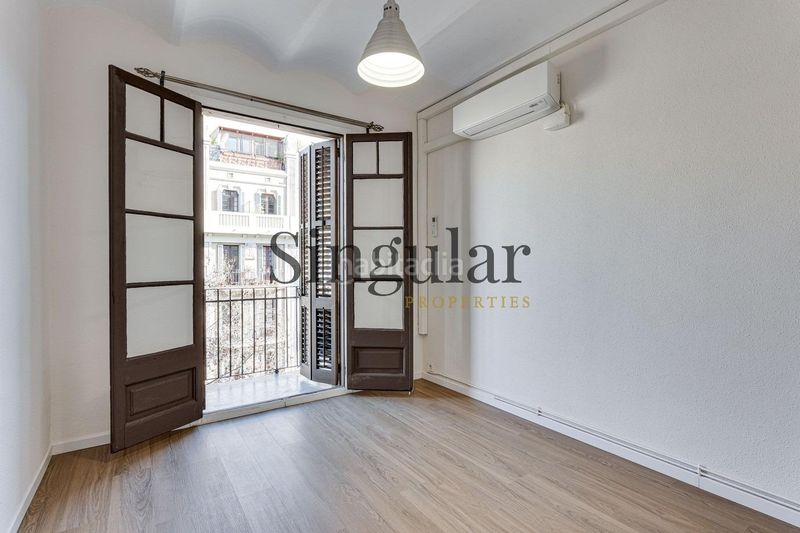 Foto 5fd13454-5677-4c15-aa1a-c5c552844502. Pis a Sagrada Família Barcelona