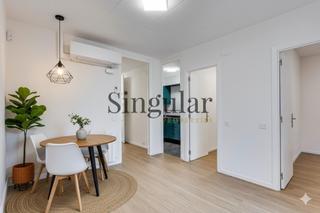 Etagenwohnung  Lepant. Luminosa vivienda reformada con vistas a la sagrada familia