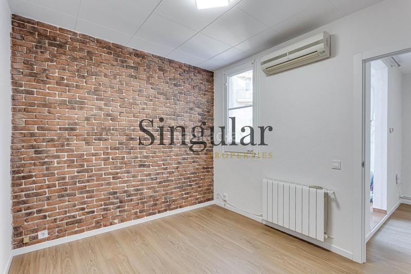 Foto 67be0eb0-e7be-4f76-b9a7-6877a15102a1. Flat with heating in Sagrada Família Barcelona