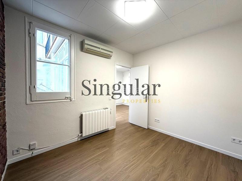 Foto 7c7d6c59-0432-4b05-8191-7e3c6c6b409c. Flat with heating in Sagrada Família Barcelona