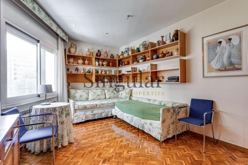 Foto 00c1504b-6536-4019-8a99-f08960feab6e. Appartement avec chauffage parking dans Barri de les Corts Barcelona